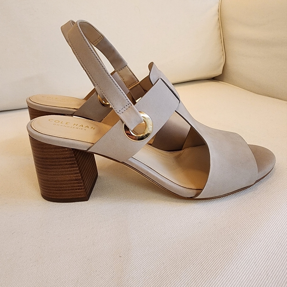 Cole Haan Beige Grey Block Heel Sandals 8.5 NWOB